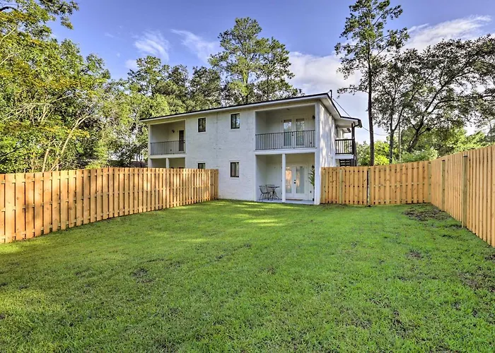 Apartamento Cozy W/ Spacious Yard!