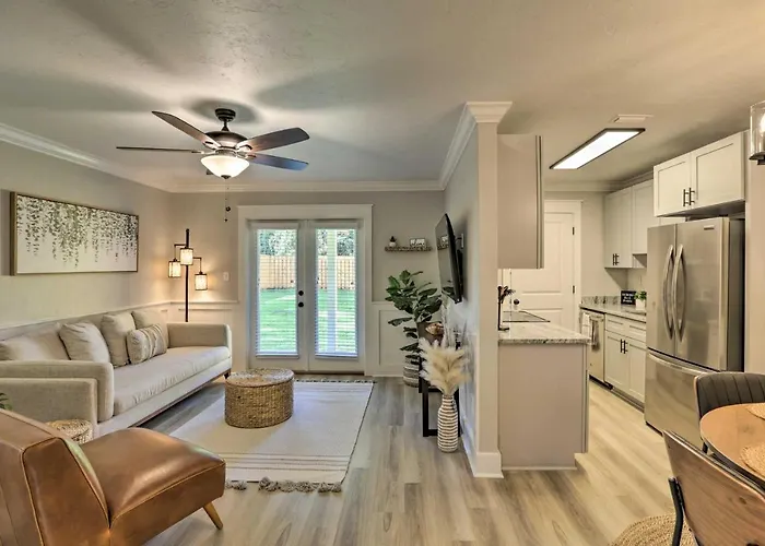 Apartamento Cozy W/ Spacious Yard!